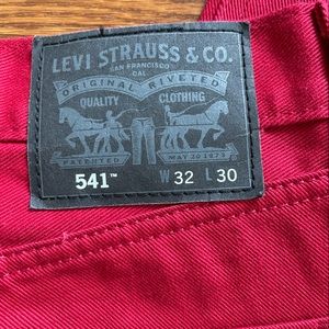 Red Levi’s 541 Jeans 32 x 30